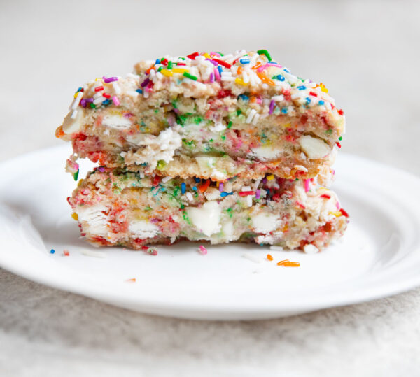 Sometimes, birthdays need cake and cookies. Birthday Cake cookies are most certainly the new way to celebrate! They are chewy, buttery, and filled with white chocolate chips and sprinkles. These cookies have that classic birthday cake flavour with Rainbow sprinkles. So adding them brought these babies to a whole new level.. Cookies delivery to Canada.