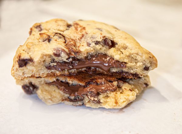 decadentdough, decadent dough, est montreal cookies_red velvet 2 chocolate chip cookies west island motreal cookies Best Cookies Montreal, Best cookies West Island